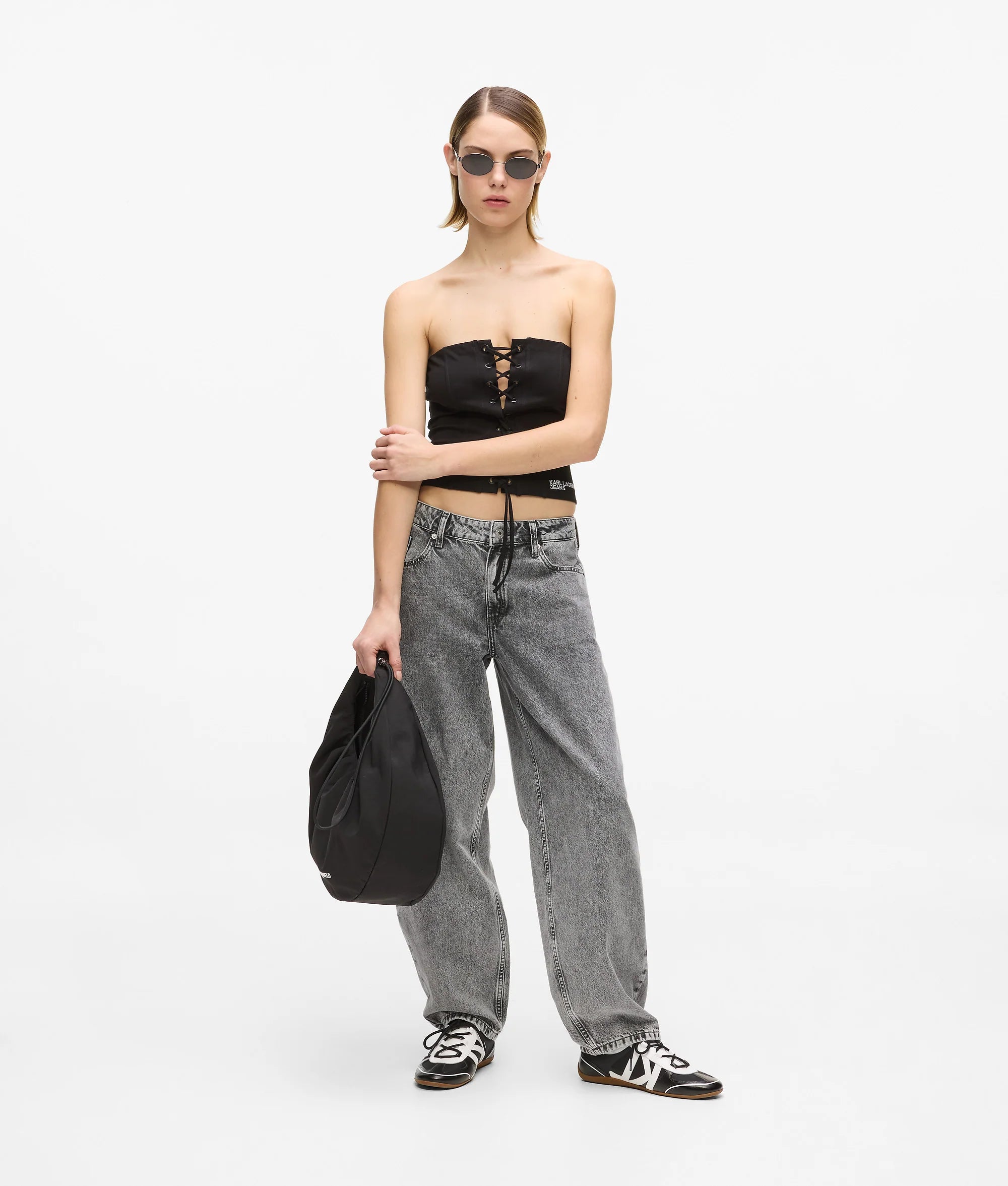 MID RISE BARREL-LEG JEANS