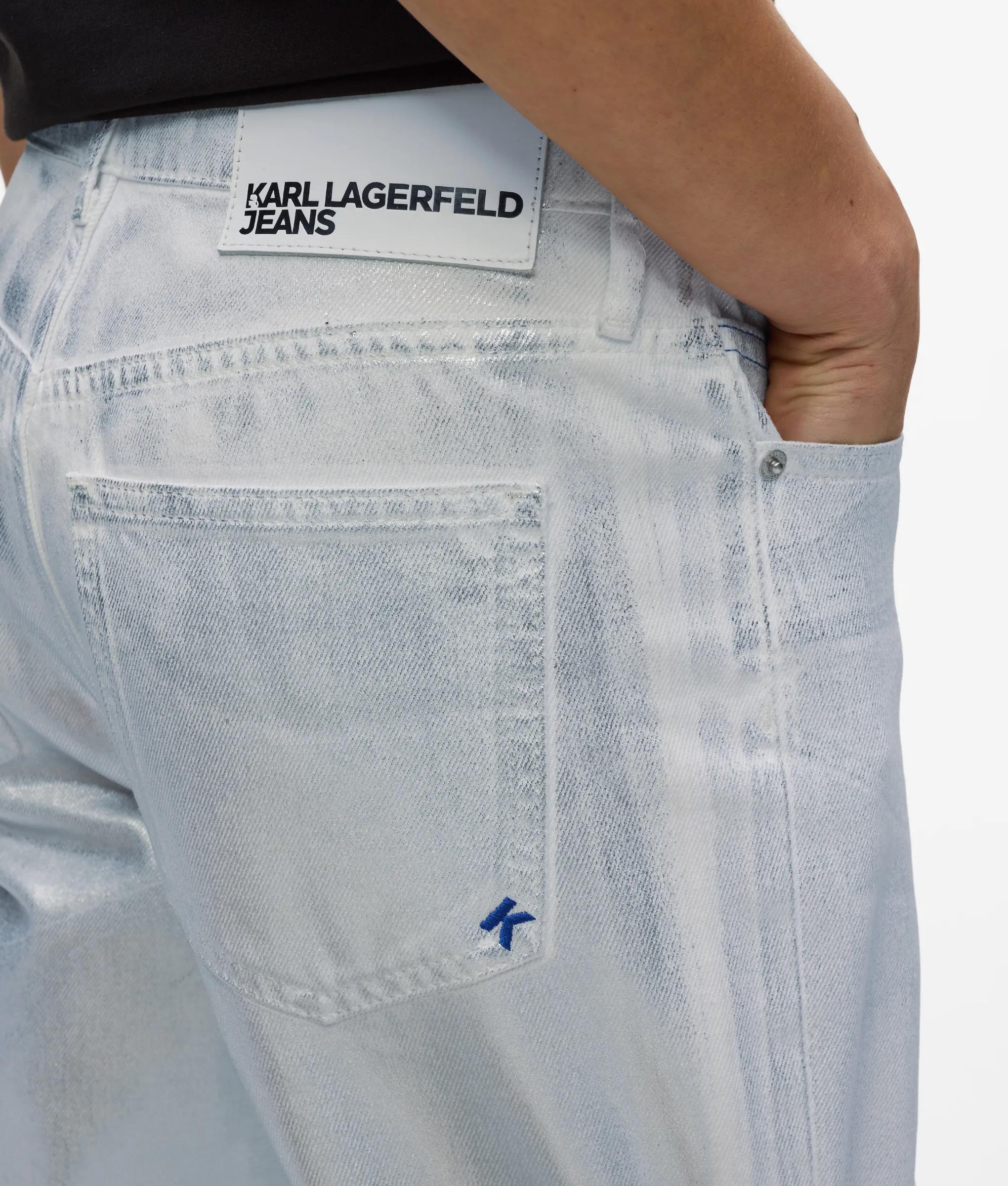 METALLIC SILVER MOM JEANS