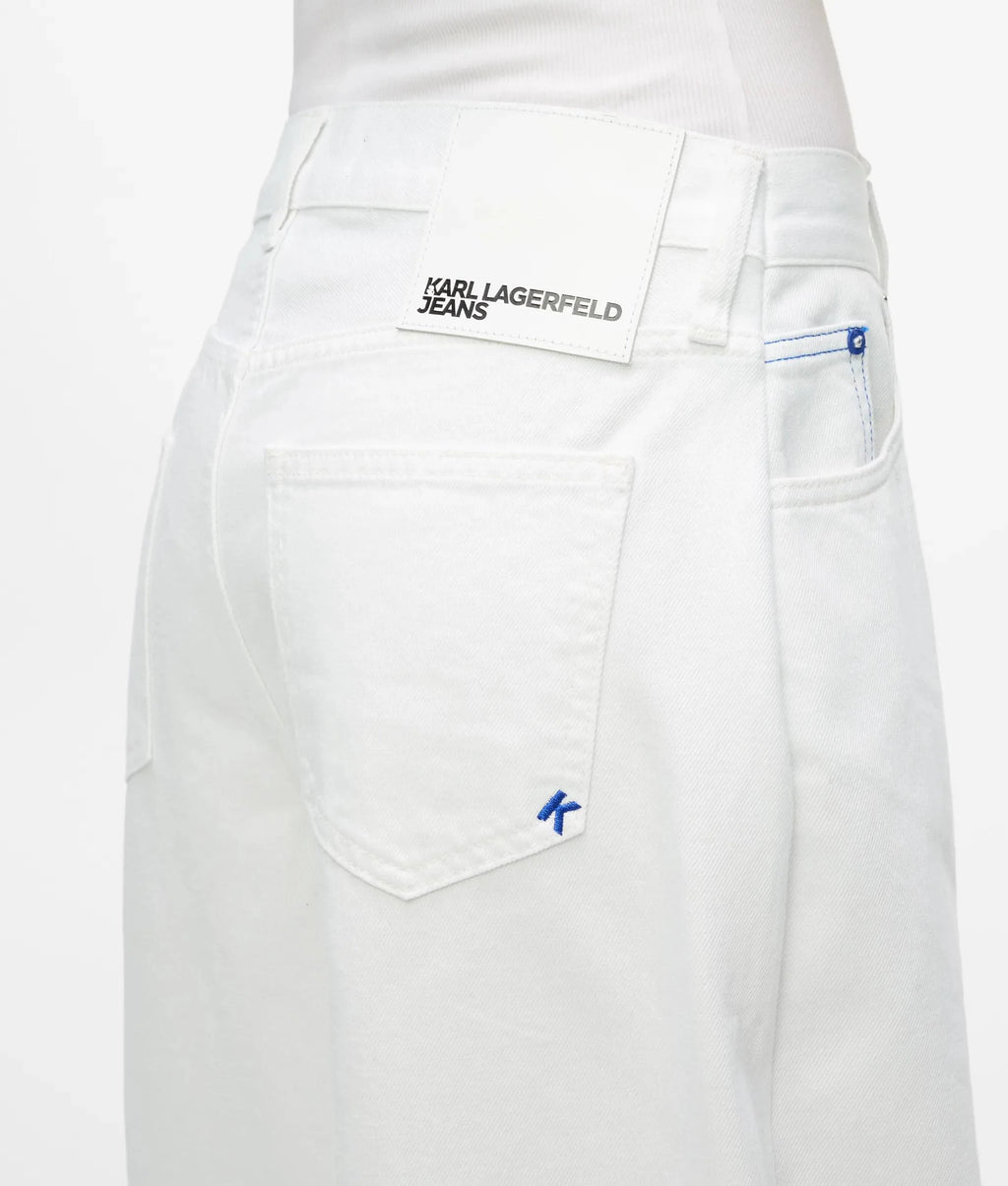 PLEATED LOW-RISE WIDE-LEG JEANS