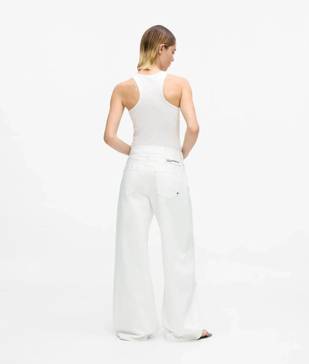 PLEATED LOW-RISE WIDE-LEG JEANS