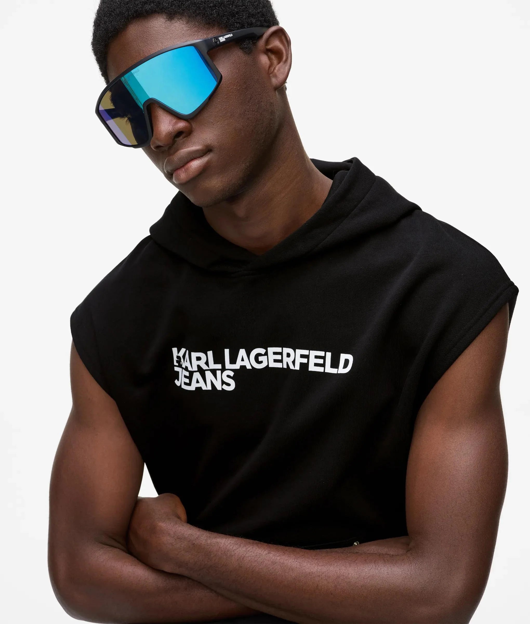 Sleeveless logo hoodie