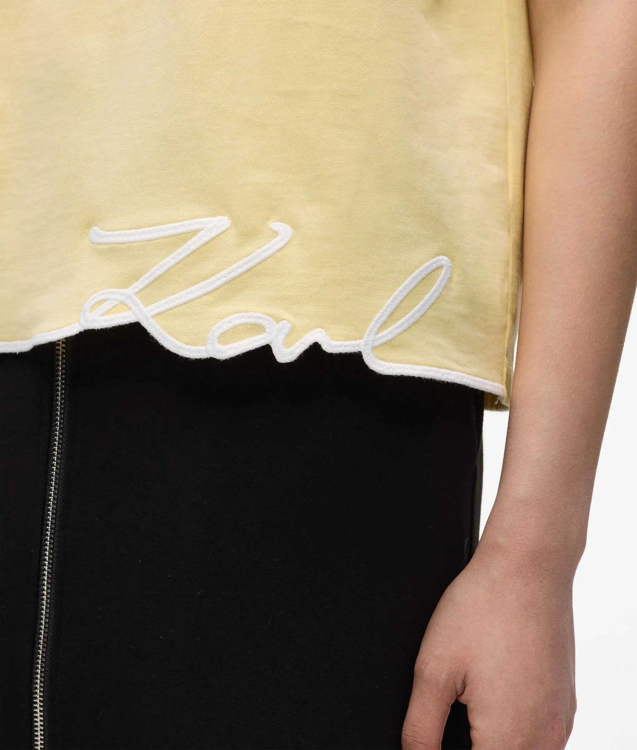 SIGNATURE HEM TANK TOP